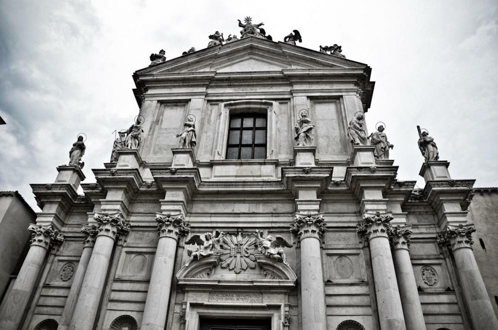 Appartamento Grazioso E Centrale Benátky Exteriér fotografie